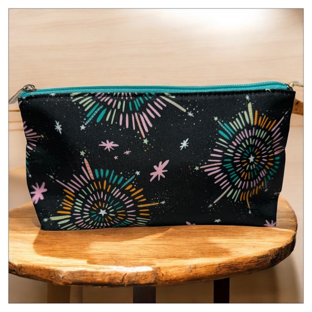 NWOT Clinique Colorful Starburst Cosmetic Bag​ - Picture 2 of 6